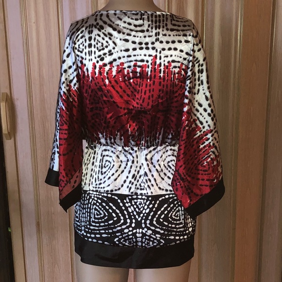 BCBGMaxAzria Top size Medium - Picture 2 of 4